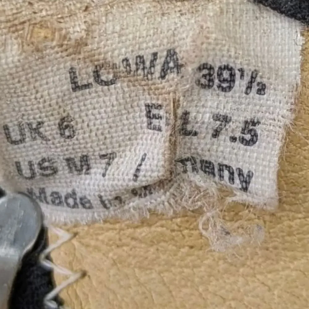 Lowa Hiking/Backpacking Boots Size 39.5 US 7.5L    S3981 - Picture 15 of 16